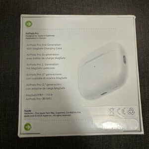 Apple AirPods Pro with MagSafe Charging Case